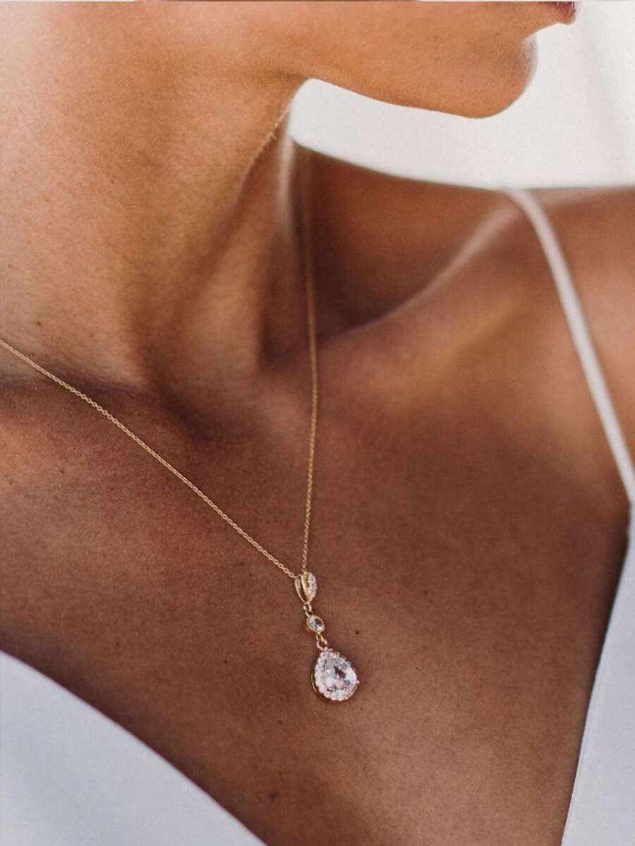 Body Jewelry For Backless Dress - Elegant Pear-Shaped Crystal Pendant Necklace For